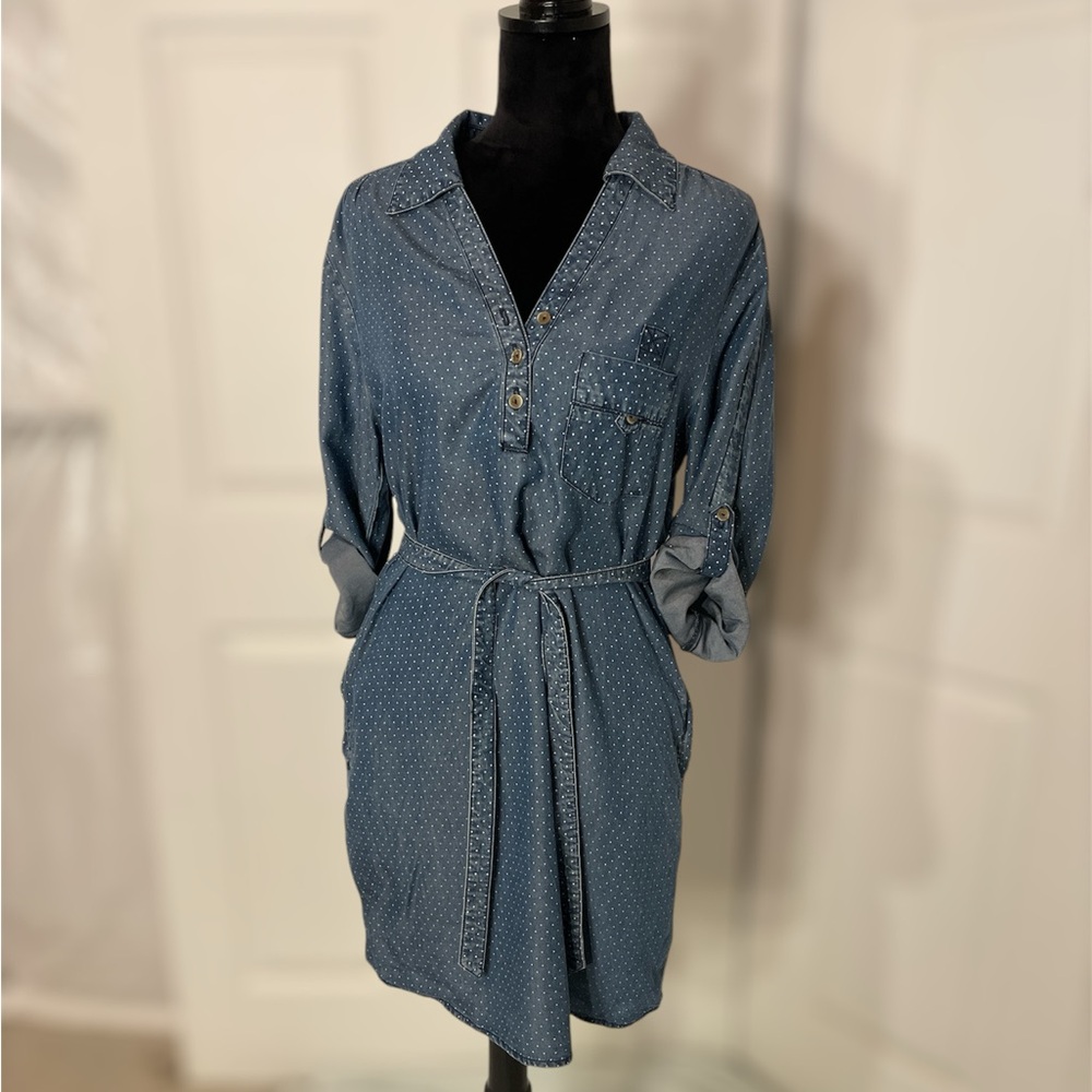 Shirt dress with tie waist size medium - Picture 2 of 4
